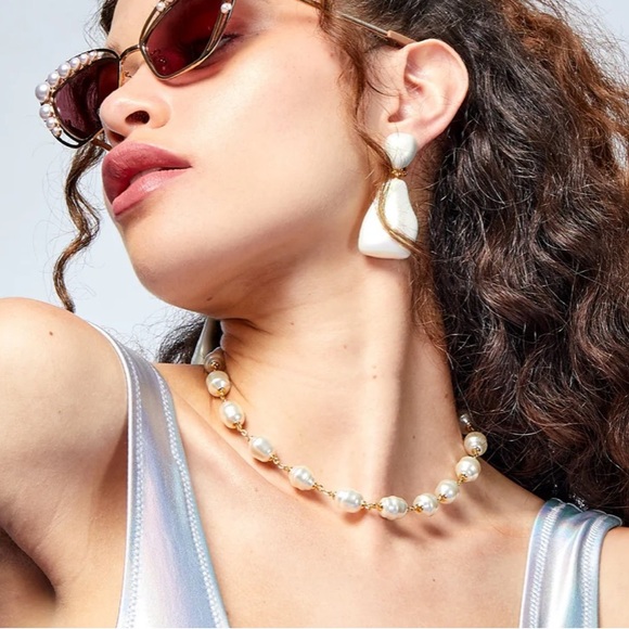 NWT Lele Sadoughi Pearl Necklace - Picture 2 of 3